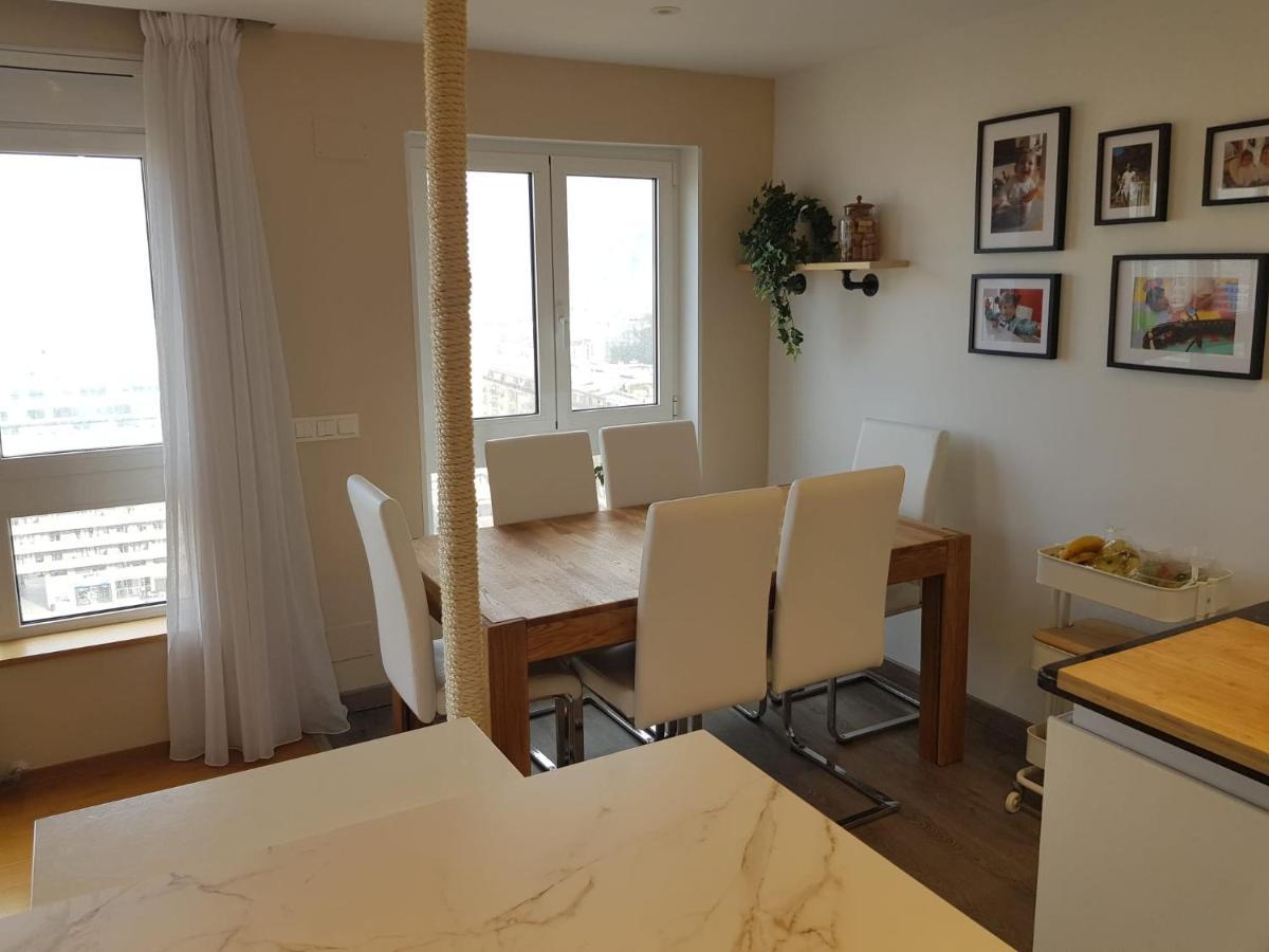 Apartamento Céntrico, Amplio Y Lujoso Con Preciosas Vistas